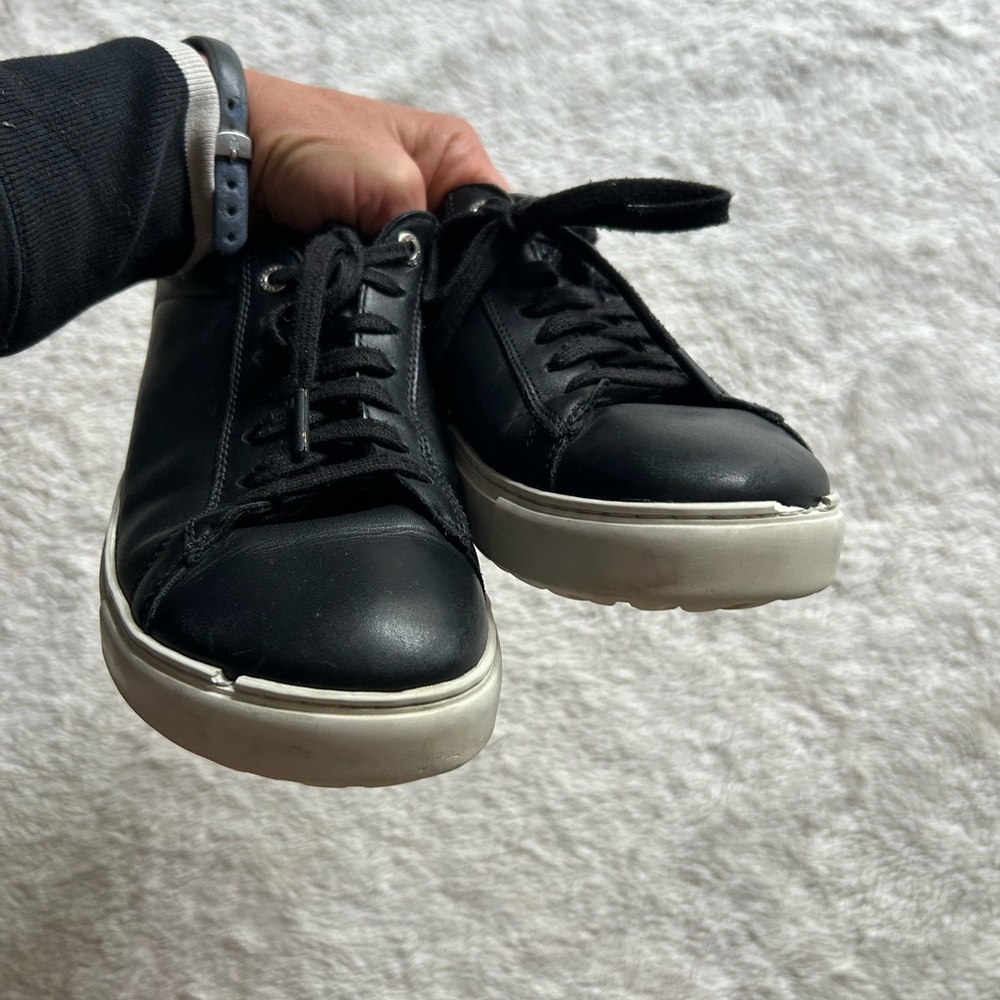 Birkenstock Black and White Sneakers with Minimalist Design - Picture 6 of 7